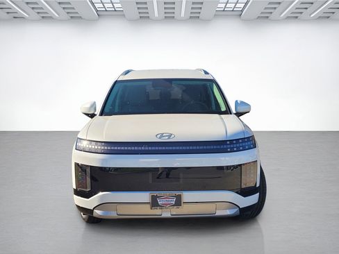New 2026 Hyundai Ioniq 9 SEL image 2
