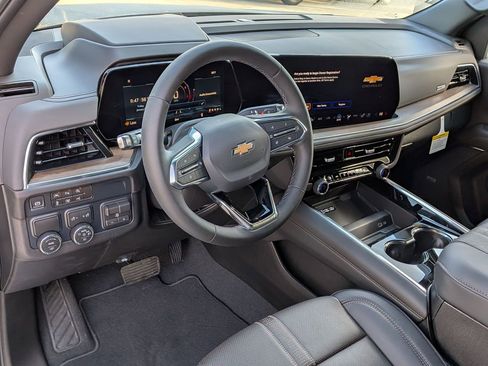 New 2026 Chevrolet Suburban High Country RWD image 9