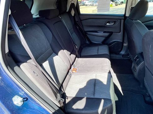 Used 2024 Nissan Rogue SV FWD image 13
