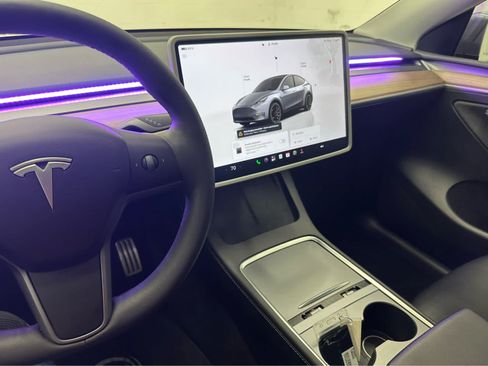 Used 2025 Tesla Model Y Performance AWD/4WD image 7