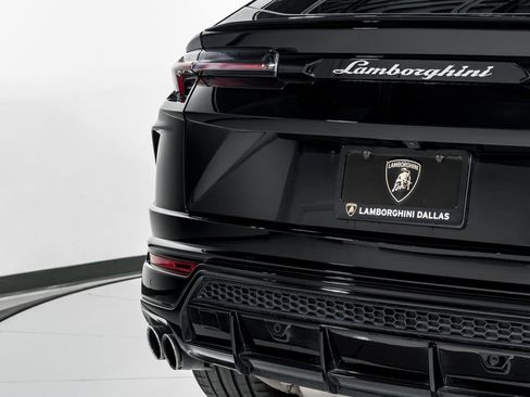 Used 2022 Lamborghini Urus AWD/4WD image 54