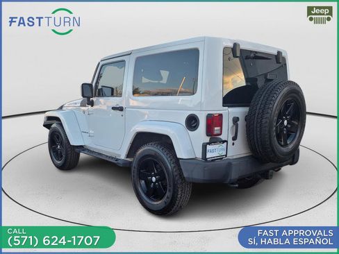 Used 2012 Jeep Wrangler Rubicon w/ PWR Convenience Group image 8