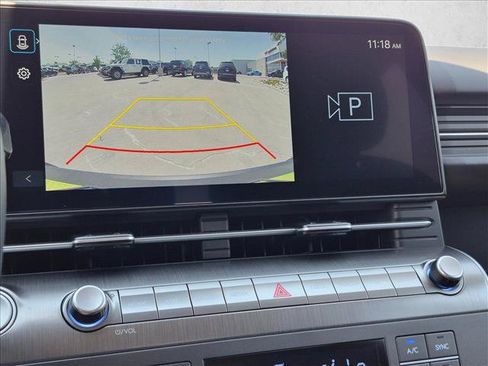 Used 2025 Hyundai Kona SEL AWD/4WD image 13
