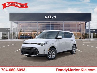 New 2025 Kia Soul LX