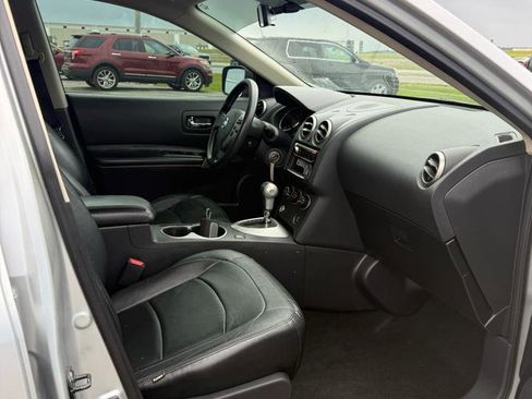 Used 2012 Nissan Rogue S w/ Special Edition Pkg AWD/4WD image 3