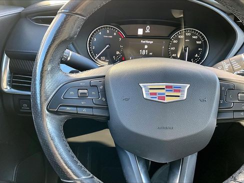 Used 2019 Cadillac XT4 Sport image 18