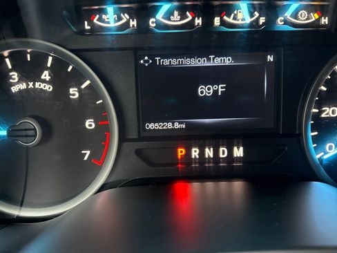 Used 2019 Ford F150 XLT w/ Equipment Group 302A Luxury image 16