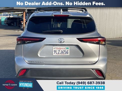 Used 2024 Toyota Highlander XLE FWD image 5