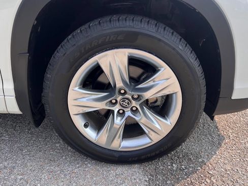 Used 2019 Toyota Highlander Limited image 33