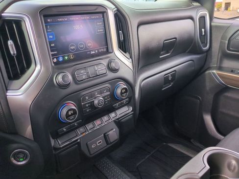 Certified 2022 Chevrolet Silverado 1500 LT AWD/4WD image 14