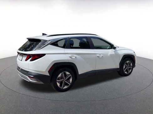 Used 2025 Hyundai Tucson SEL FWD image 15
