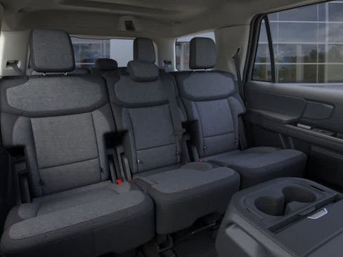 New 2025 Ford Expedition Active RWD image 11