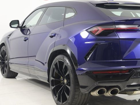 Used 2021 Lamborghini Urus image 39
