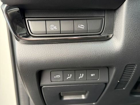 Used 2025 MAZDA CX-30 AWD 2.5 S w/ Premium Package image 21