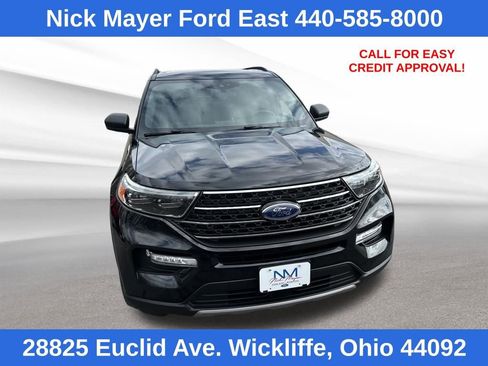 Used 2020 Ford Explorer XLT w/ Equipment Group 202A image 2