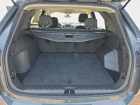 Used 2020 Chevrolet Equinox LT FWD image 22