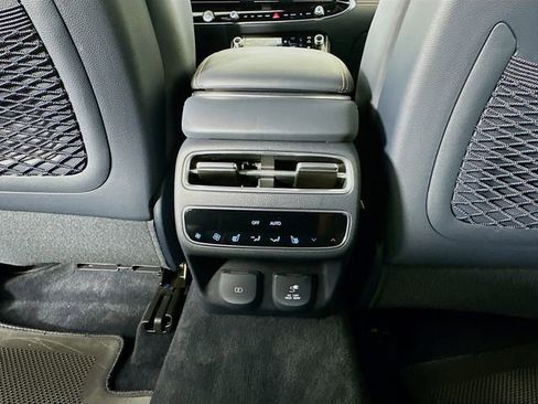 Certified 2026 Genesis GV70 3.5T Sport Prestige AWD/4WD image 27