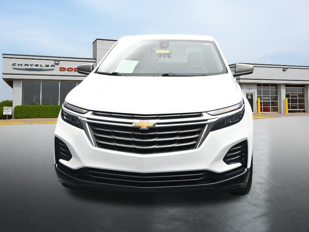 Used 2022 Chevrolet Equinox LS w/ LPO, Floor Liner Package FWD image 8