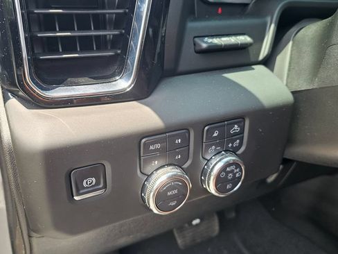Used 2025 GMC Sierra 2500 Denali Ultimate w/ Max Trailering Package AWD/4WD image 10