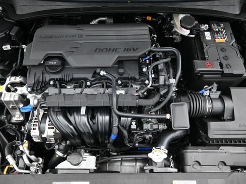 New 2026 Hyundai Elantra SE image 30