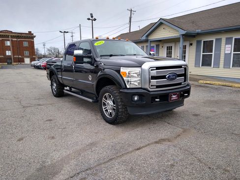 Used 2013 Ford F250 Platinum w/ FX4 Off Road Pkg image 3