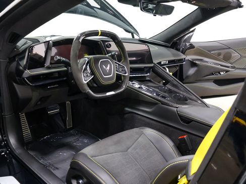 Used 2026 Chevrolet Corvette ZR1 w/ ZR1 Carbon Fiber Aero Package image 36