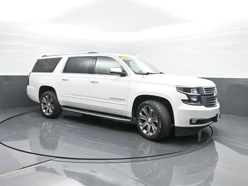 Used 2017 Chevrolet Suburban Premier image 4