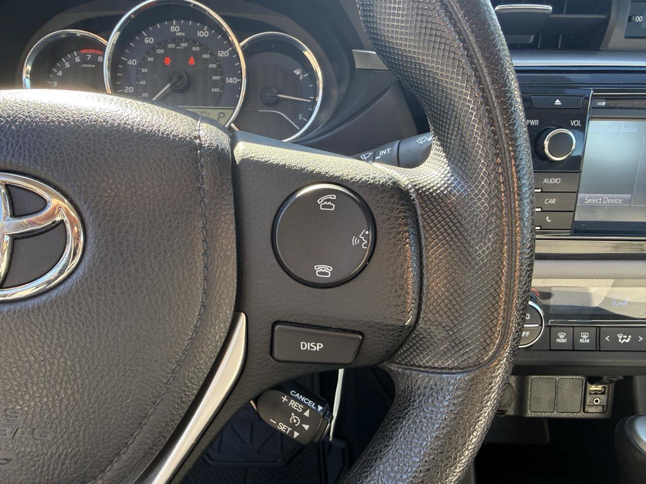 Used 2015 Toyota Corolla LE FWD image 27