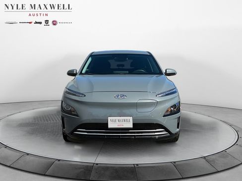 Used 2023 Hyundai Kona SE w/ Cargo Package image 18