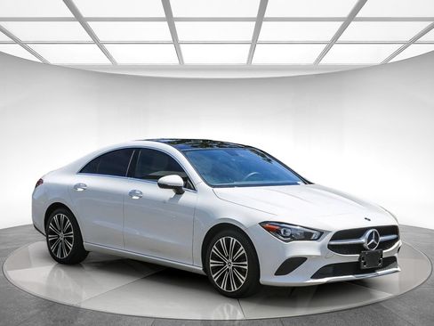 Used 2023 Mercedes-Benz CLA 250 image 5