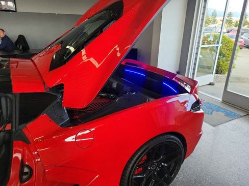 Used 2022 Chevrolet Corvette Stingray Coupe w/ 1LT image 17