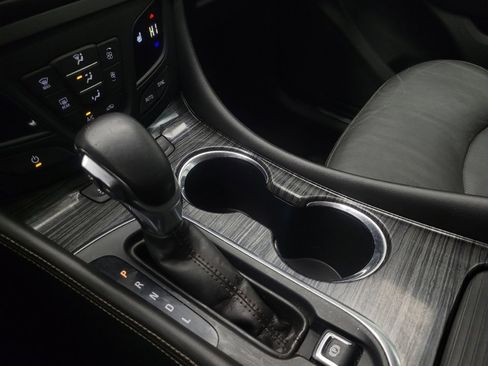 Used 2017 Buick Envision Essence image 26