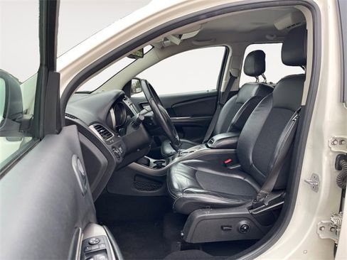 Used 2017 Dodge Journey Crossroad image 9