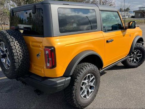 Used 2022 Ford Bronco Badlands image 5