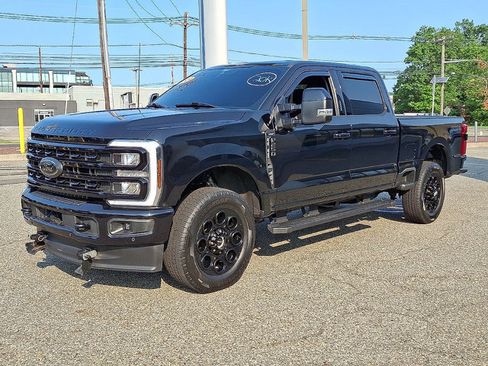Certified 2024 Ford F250 Lariat w/ Lariat Ultimate Package AWD/4WD image 4