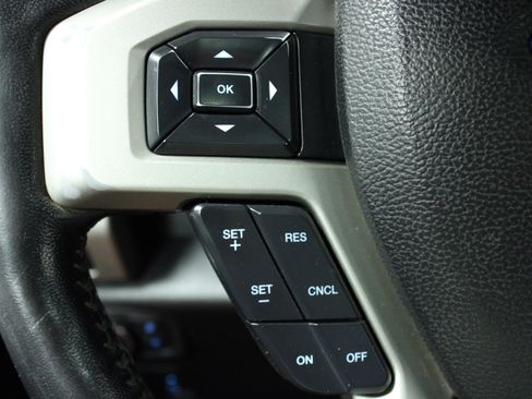 Used 2018 Ford F150 Lariat w/ Equipment Group 502A Luxury image 20