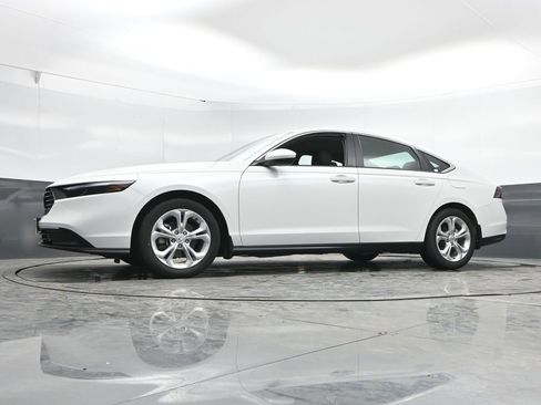 Used 2024 Honda Accord LX image 45