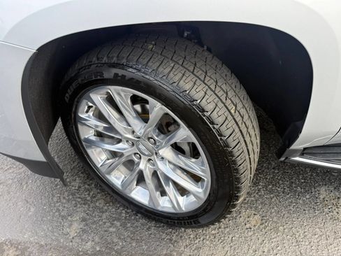 Used 2019 Cadillac Escalade ESV Luxury AWD/4WD image 69