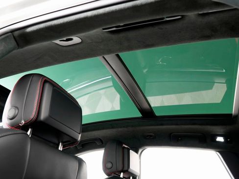 New 2026 Porsche Macan GTS image 20