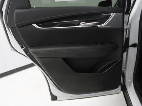 Certified 2022 Cadillac XT5 Premium Luxury image 36