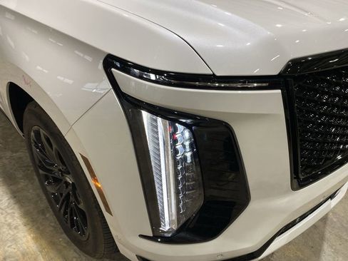 Used 2025 Cadillac Escalade Sport Platinum w/ LPO, Floor Liner Package image 21