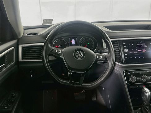 Used 2018 Volkswagen Atlas SEL FWD image 18