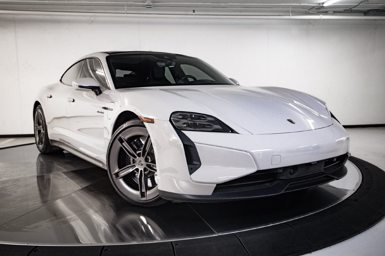 Certified 2025 Porsche Taycan Turbo AWD/4WD image 9