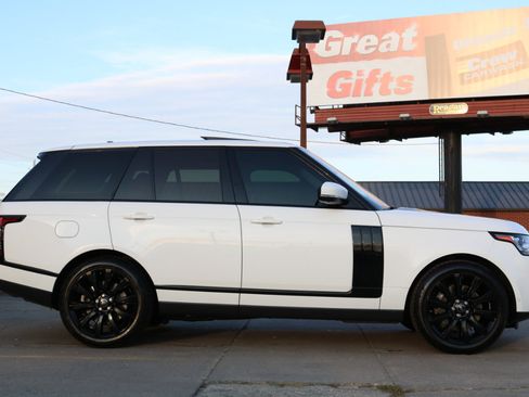 Used 2016 Land Rover Range Rover Supercharged image 8