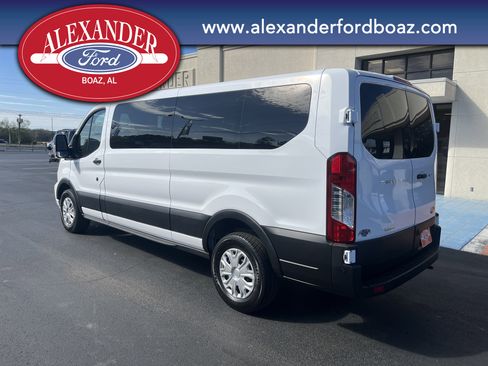 Used 2023 Ford Transit 350 XLT image 2