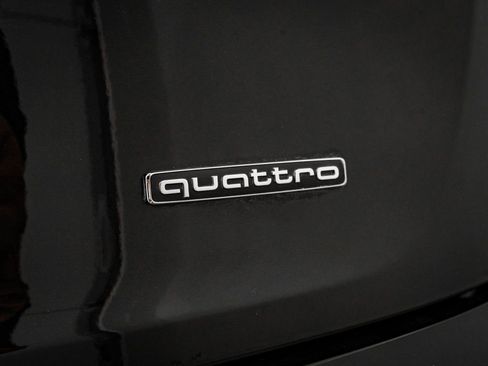 Used 2023 Audi Q5 2.0T Premium Plus w/ Premium Plus Package AWD/4WD image 9