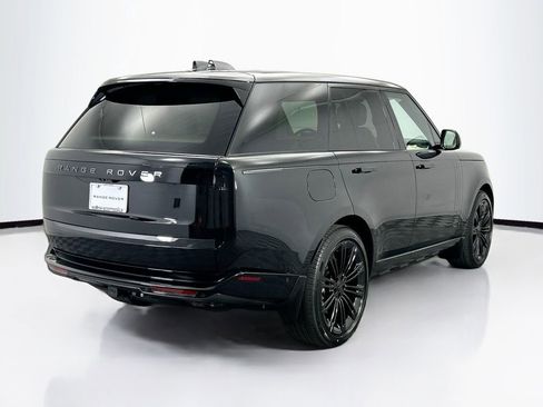 New 2026 Land Rover Range Rover SE image 5