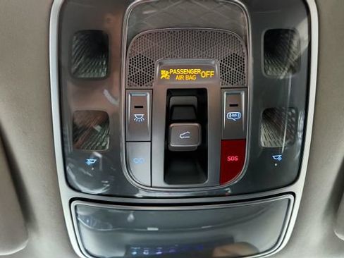 Used 2025 Genesis Electrified GV70 w/ Prestige Package AWD/4WD image 72