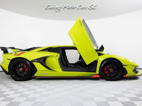 Used 2019 Lamborghini Aventador SVJ AWD/4WD image 29