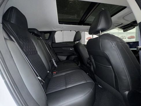 New 2026 Nissan Murano Platinum AWD/4WD image 13